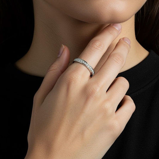 Close-up of a women hand wearing a silver ring, perfect for daily wear and college outfits