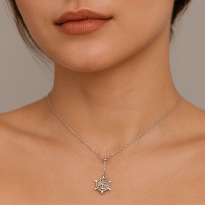 Snowflake Charm Silver Pendant – Elegant Winter-Inspired Necklace